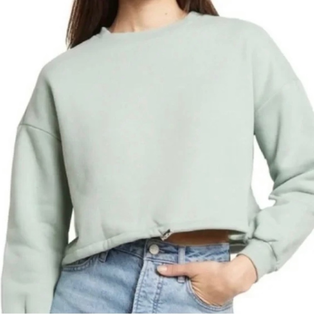 Cali be Womens green sweatshirt